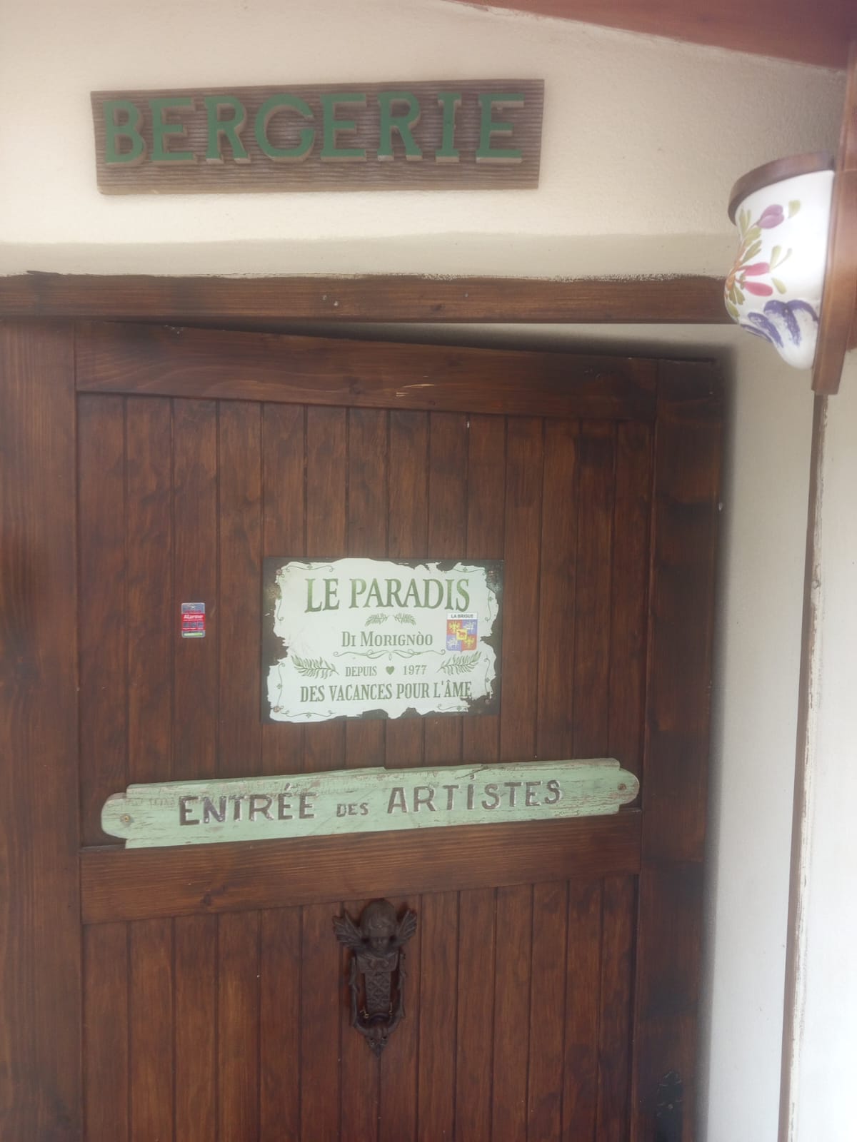 Artistes et résidents en création